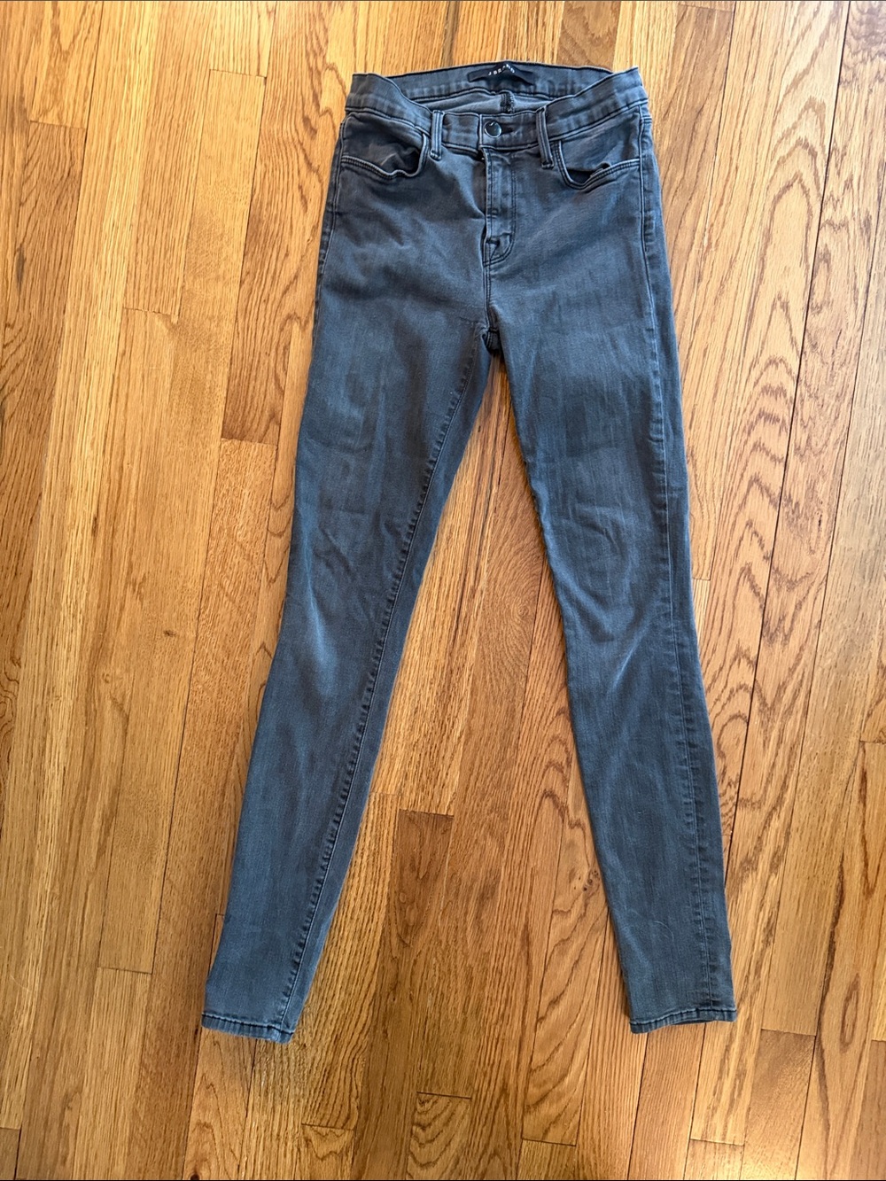 J Brand Women’s Super Skinny Jeans in Washed Gray